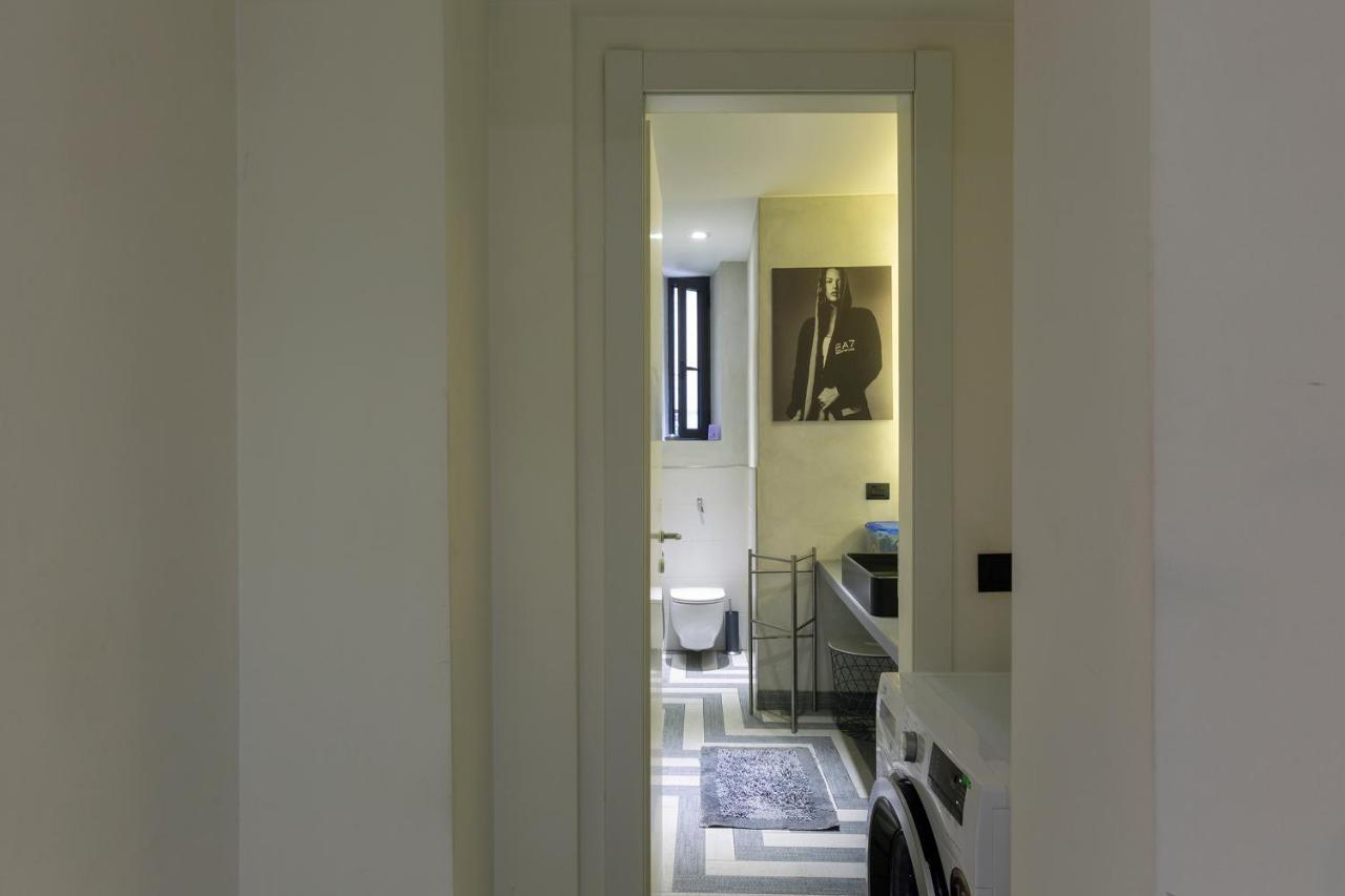 Armani House, Superior Apartment In City Center Mediolan Zewnętrze zdjęcie